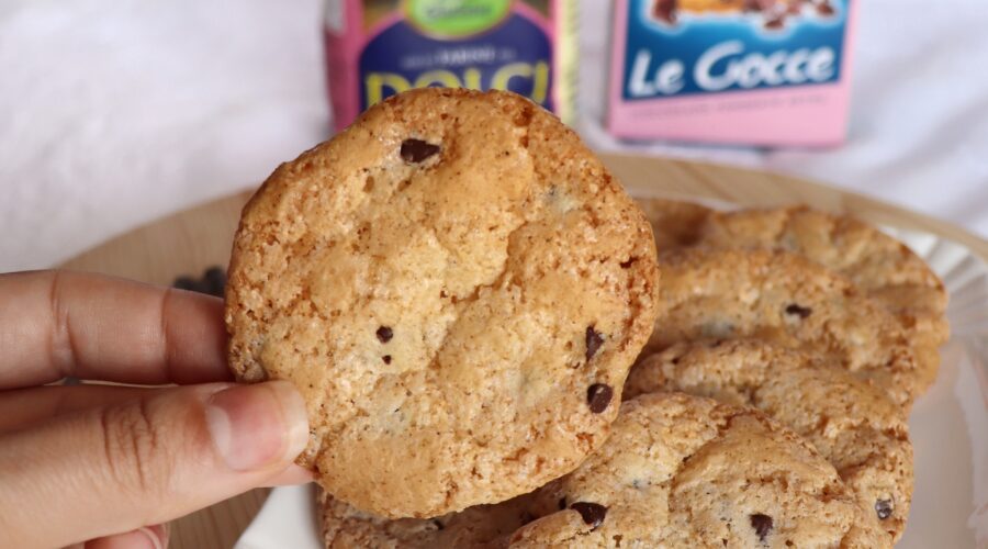 cookies con gocce di cioccolato