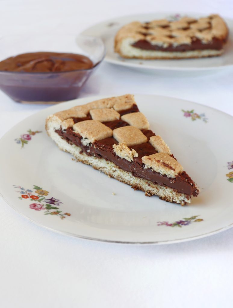 crostata a scacchi alla crema di nocciole