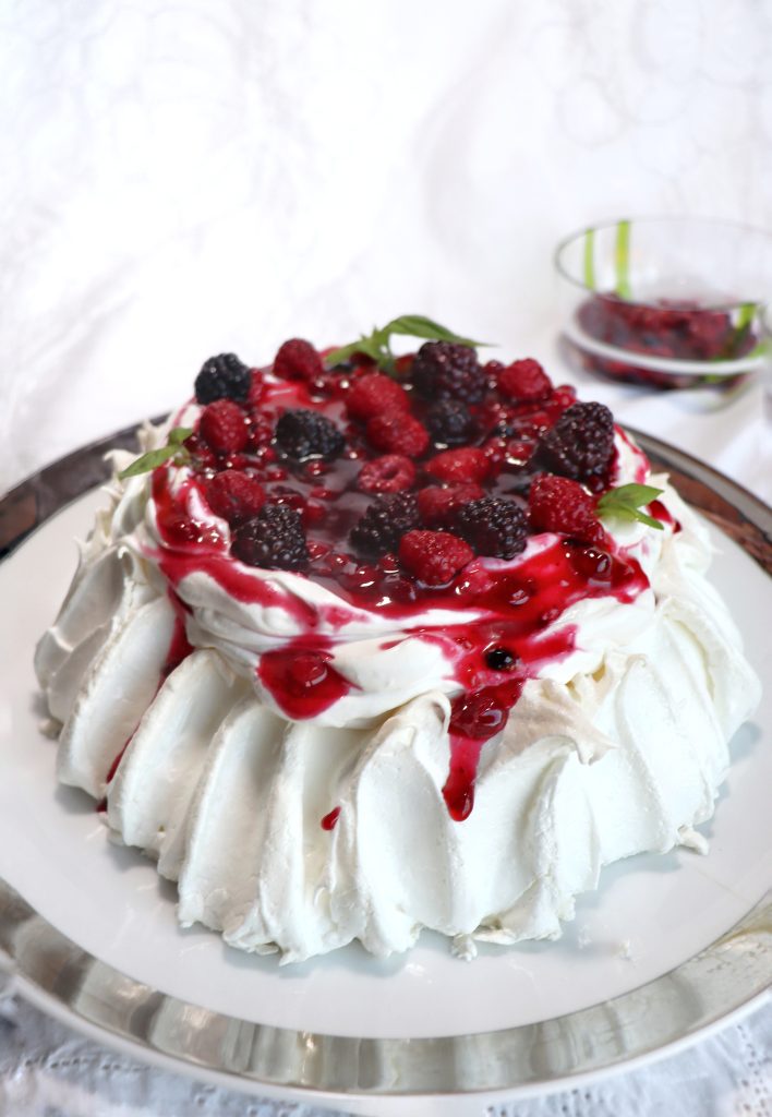 pavlova cake