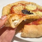 pizza senza glutine con il cornicione ripieno