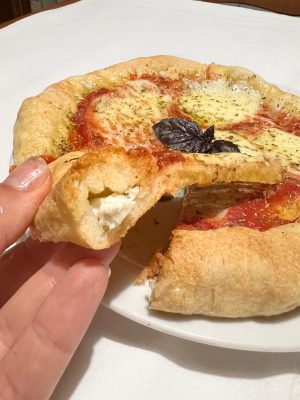 pizza senza glutine con il cornicione ripieno
