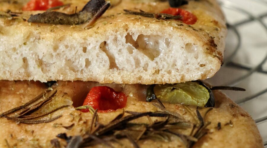 focaccia rustica senza glutine con grano saraceno e miscele naturali